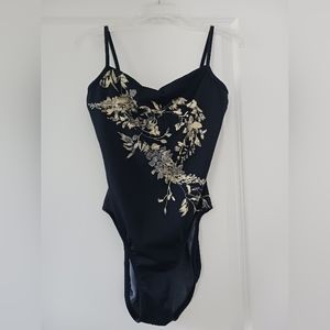 Summer Sale! Jantzen women's one piece bathing suit